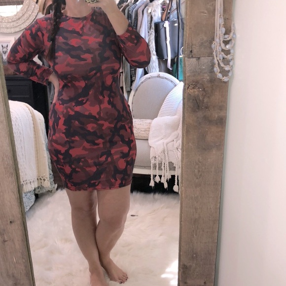 PrettyLittleThing size 12 camouflage bodycon dress - Picture 1 of 4
